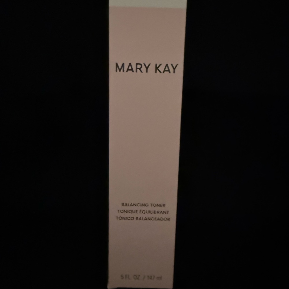 Mary Kay Balancing Toner New in Box